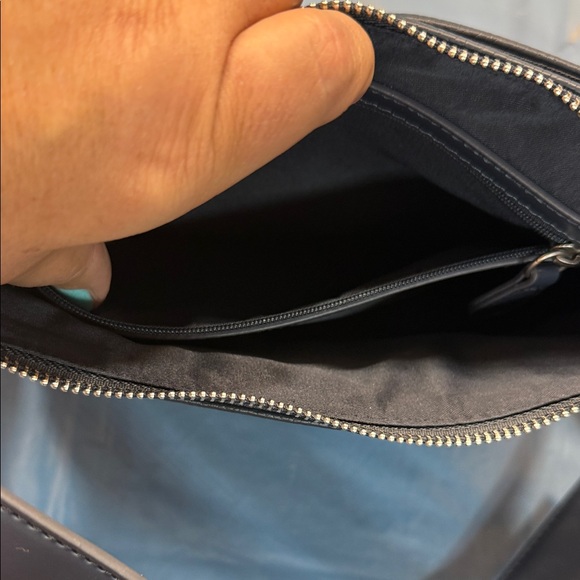 Chic Navy blue Fiorelli Leather Shoulder Bag & crossbody - Picture 7 of 7